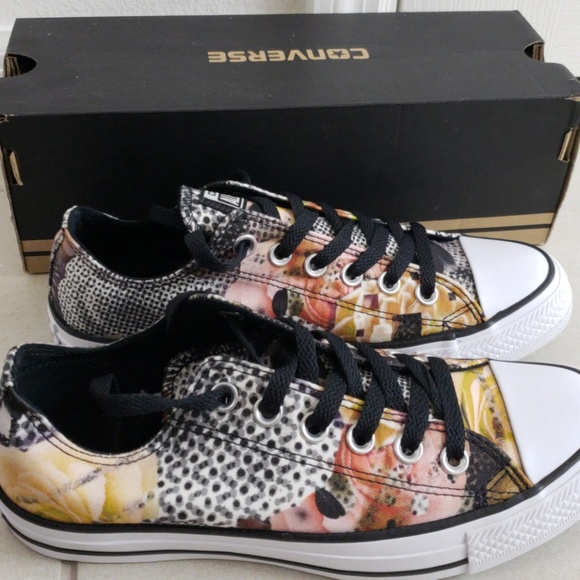 Shoes - Picture 2 of 5